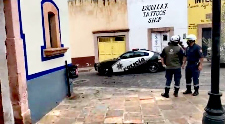 Sicarios matan a un tatuador en Zacatecas.