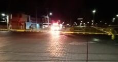 ASESINAN A UN MASCULINO EN LA PLAZA DE LAS GARANTÍAS EN GUADALUPE.