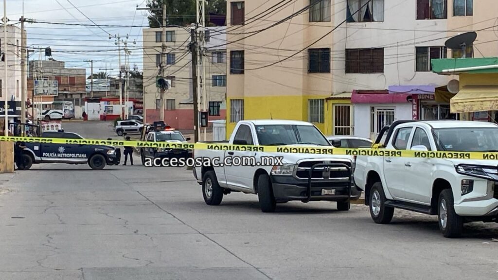 Fresnillo, Zacatecas - Un menor de ocho años resultó herido de bala en la cabeza la tarde de este jueves en la zona habitacional de la colonia Manuel M. Ponce. El niño fue trasladado a un hospital y se reporta Grave.